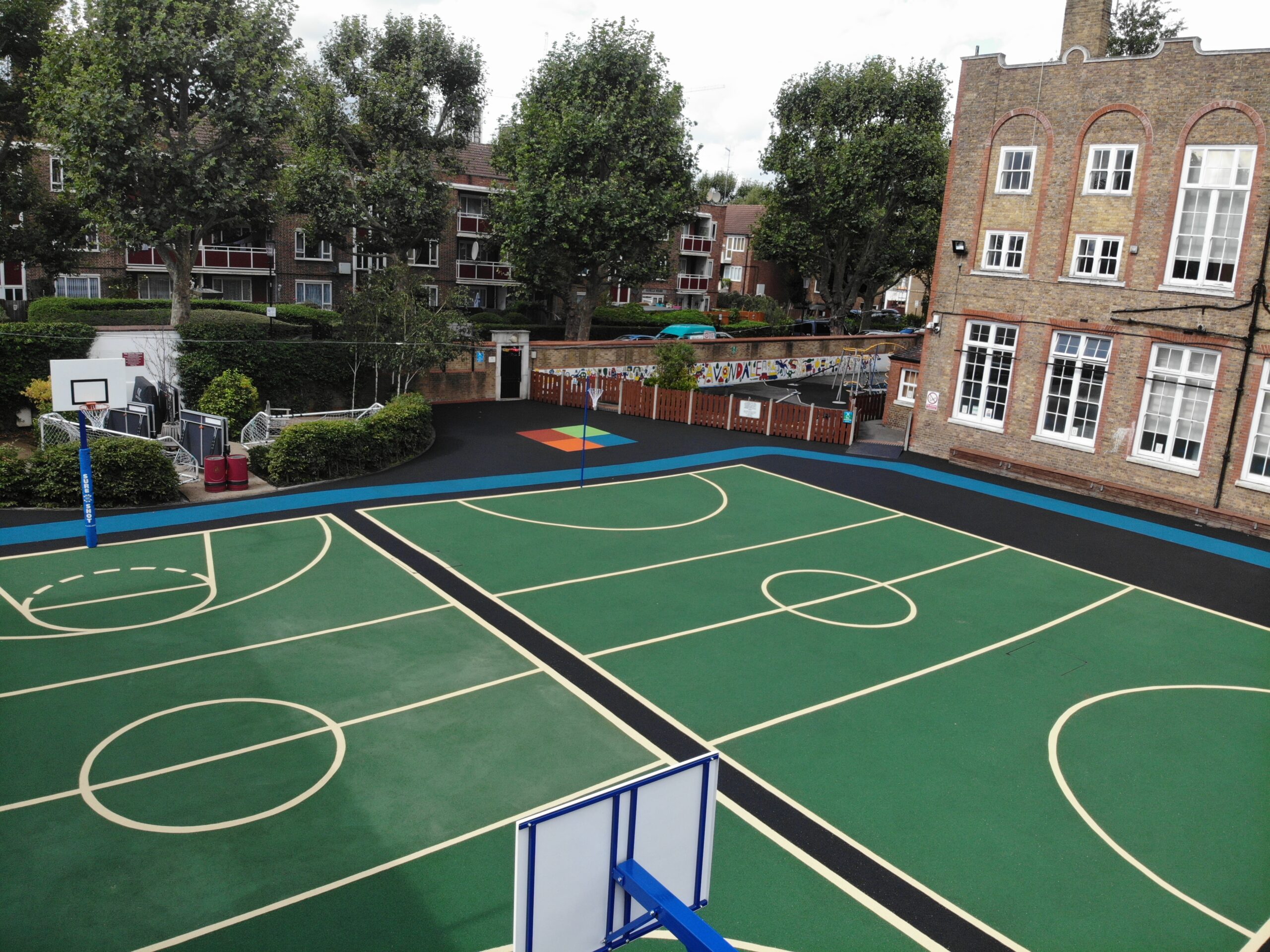 2 Courts Side By Side