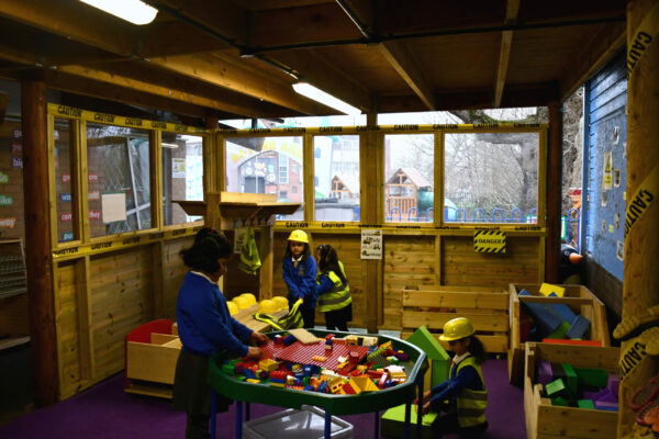 B8 1DZ-6977-Needlepunch 4-EDIT