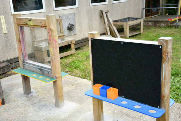 BA15 1ST-7516-Paint & Chalk Panels-EDIT