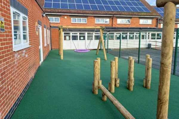 Balance beam, Walk and Stretch Posts and Log swing