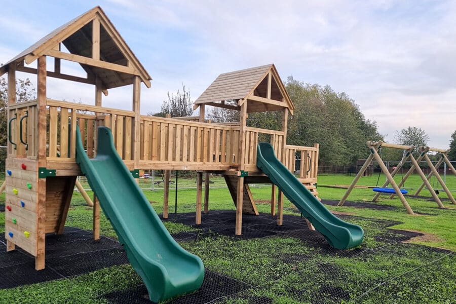 Play Tower and Basket Seat Swing