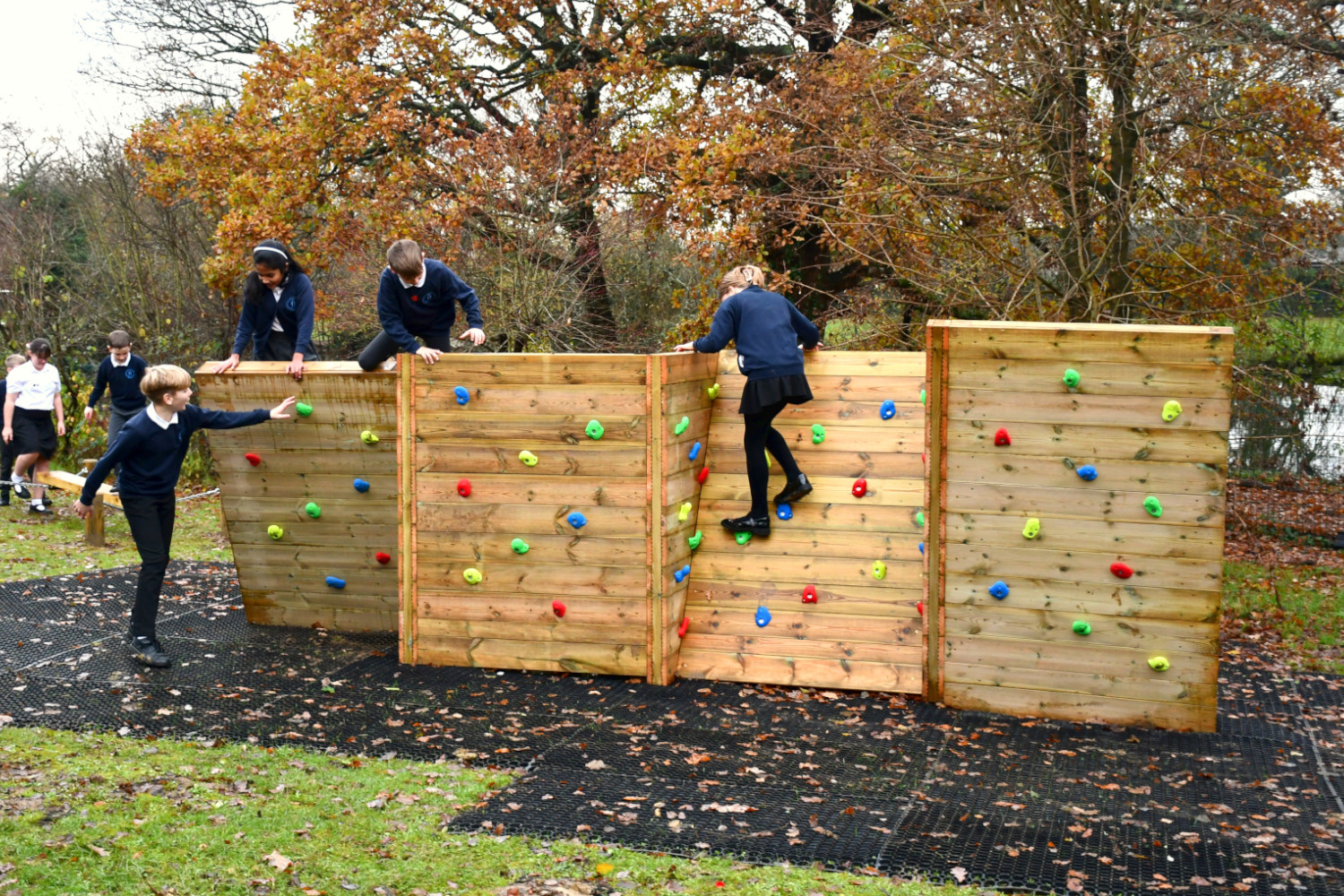 RH15 9SU-21442-Everest--WEB-2