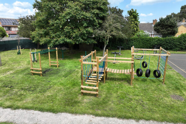 Mutliverse Activity Centre & Horrizontal Ladder Outdoor Play Equipment