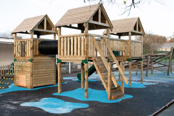 Drapeau Adventure Play Tower