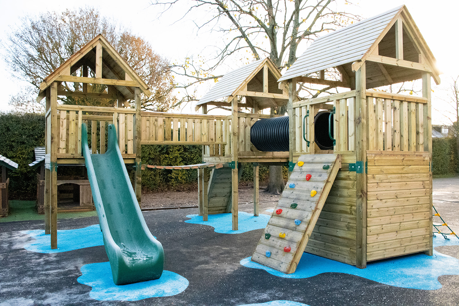 Drapeau Adventure Play Tower